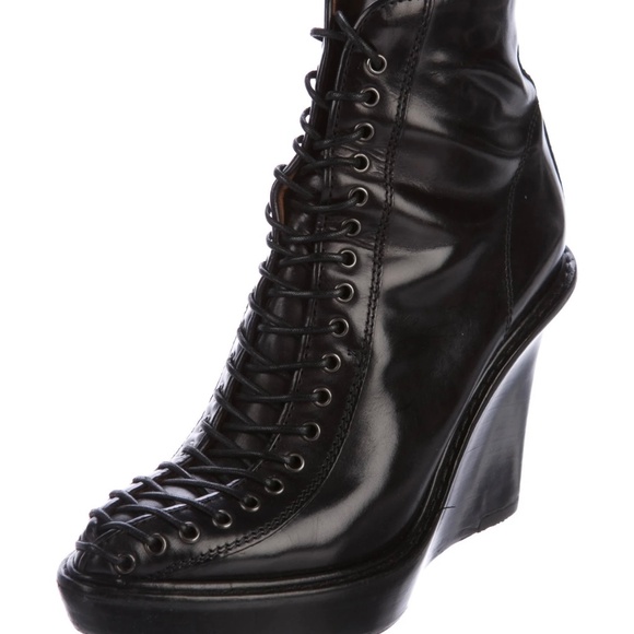 Givenchy Black Leather Wedge Lace-Up Boots – Rare Style - Picture 3 of 3